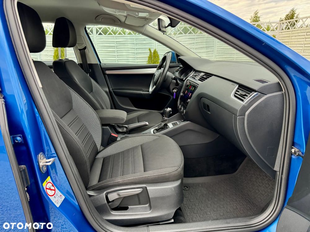 Skoda Octavia 1.5 TSI ACT Style DSG - 5