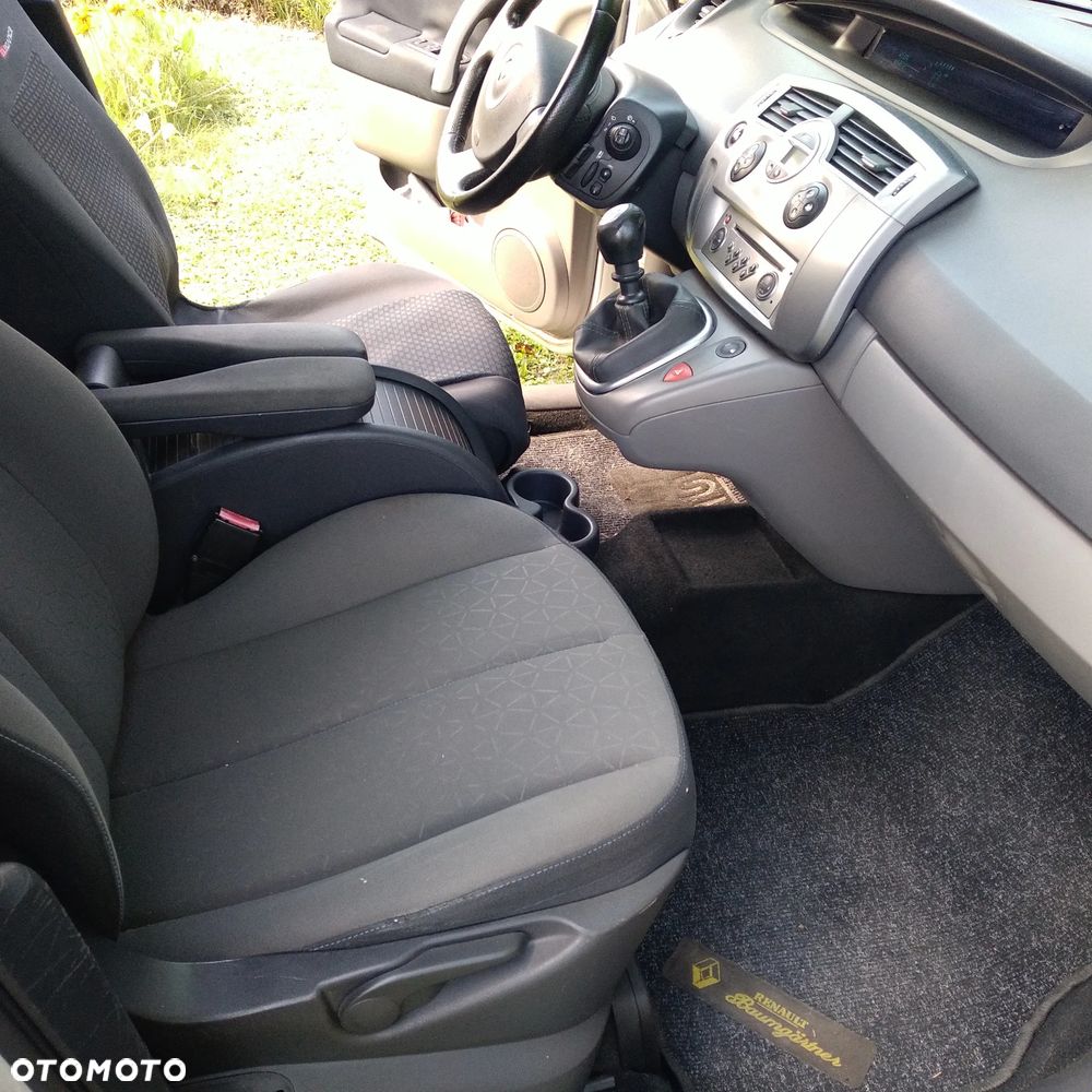 Renault Megane 1.6 16V Authentique - 7