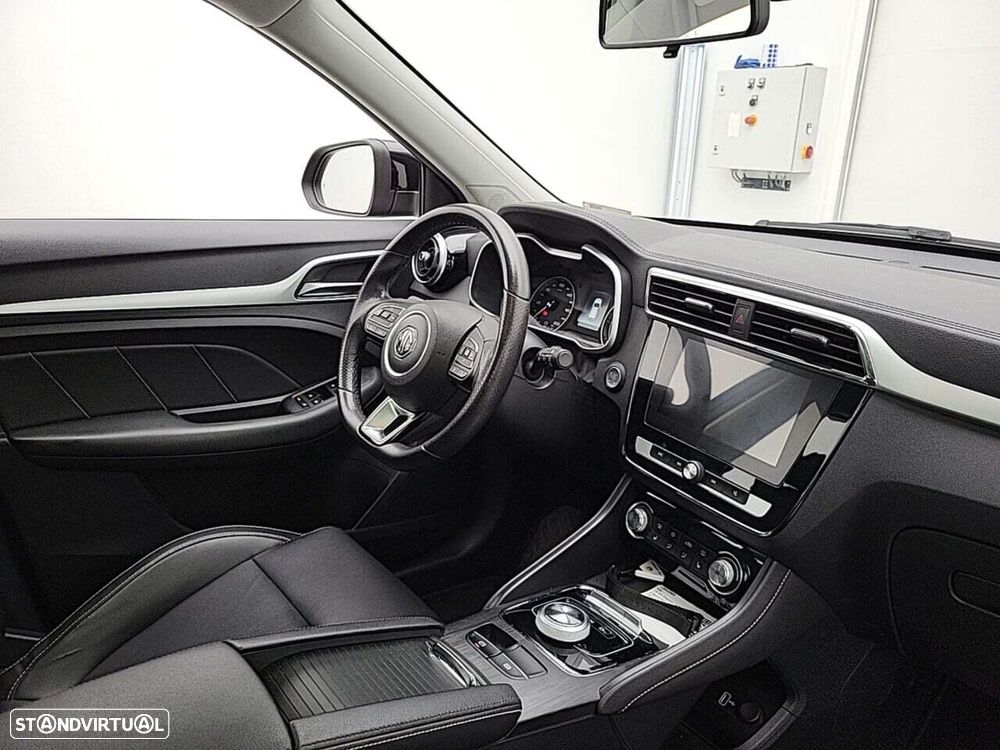 MG ZS Luxury - 5