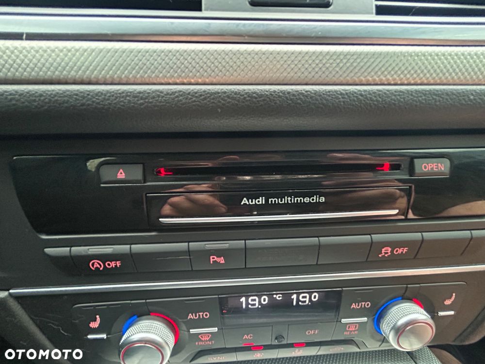 Audi A6 Avant 2.0 TDI Multitronic - 33