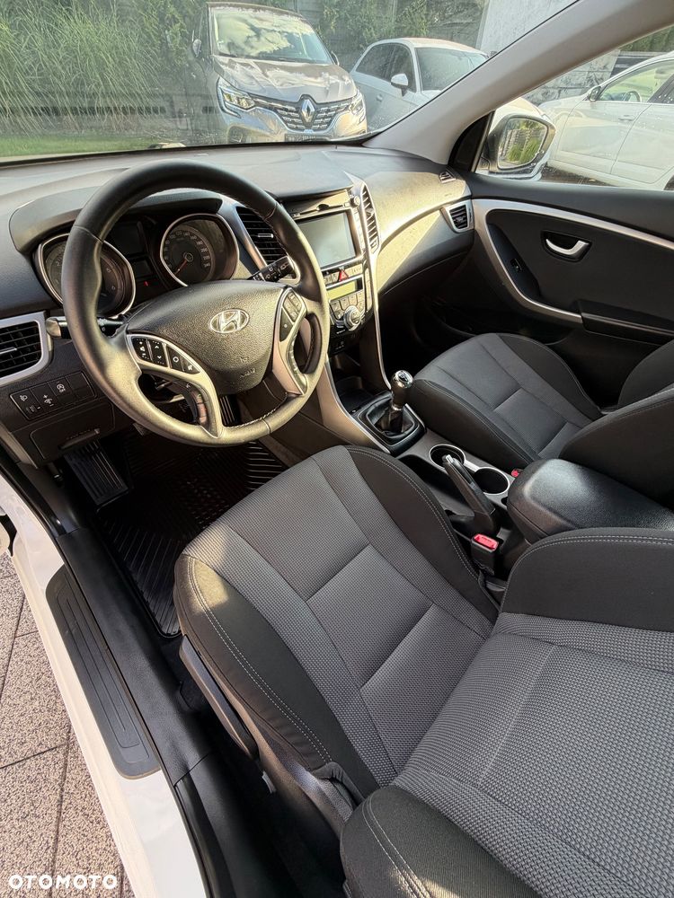 Hyundai i30 1.6 CRDI Passion Plus - 17