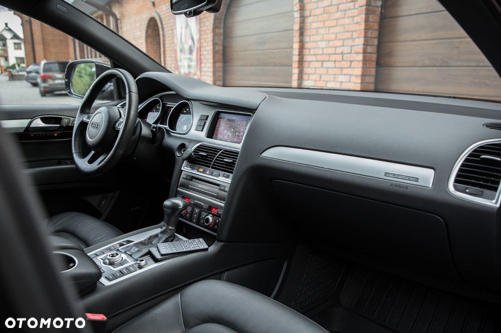Audi Q7 - 36