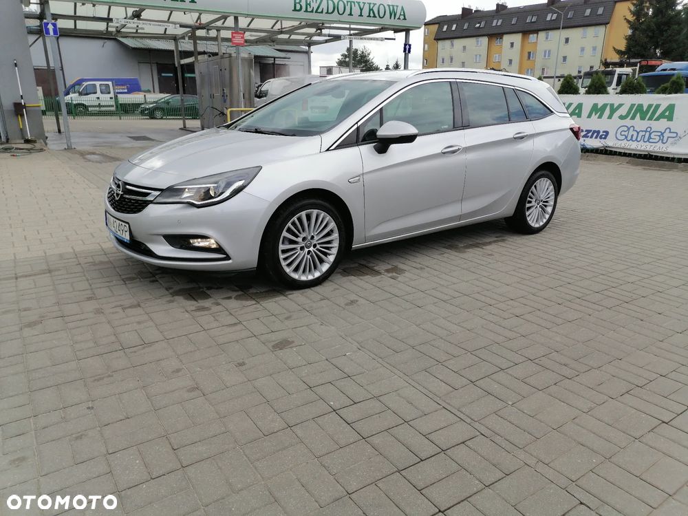 Opel Astra 1.6 CDTI DPF ecoFLEX TourerStart/Stop Exklusiv - 17