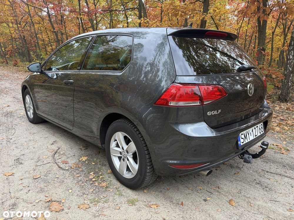 Volkswagen Golf - 5