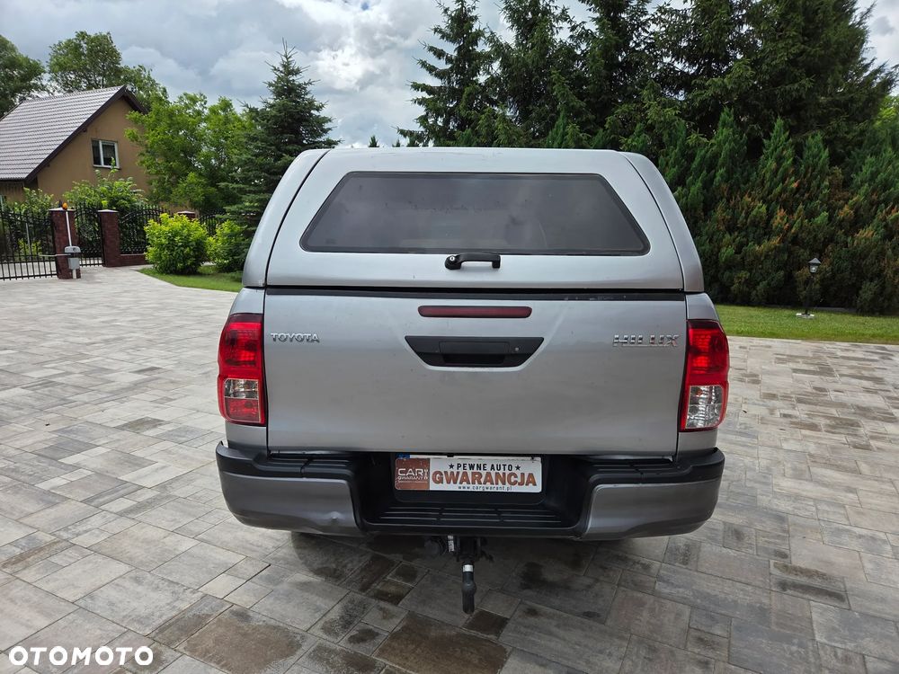 Toyota Hilux - 5