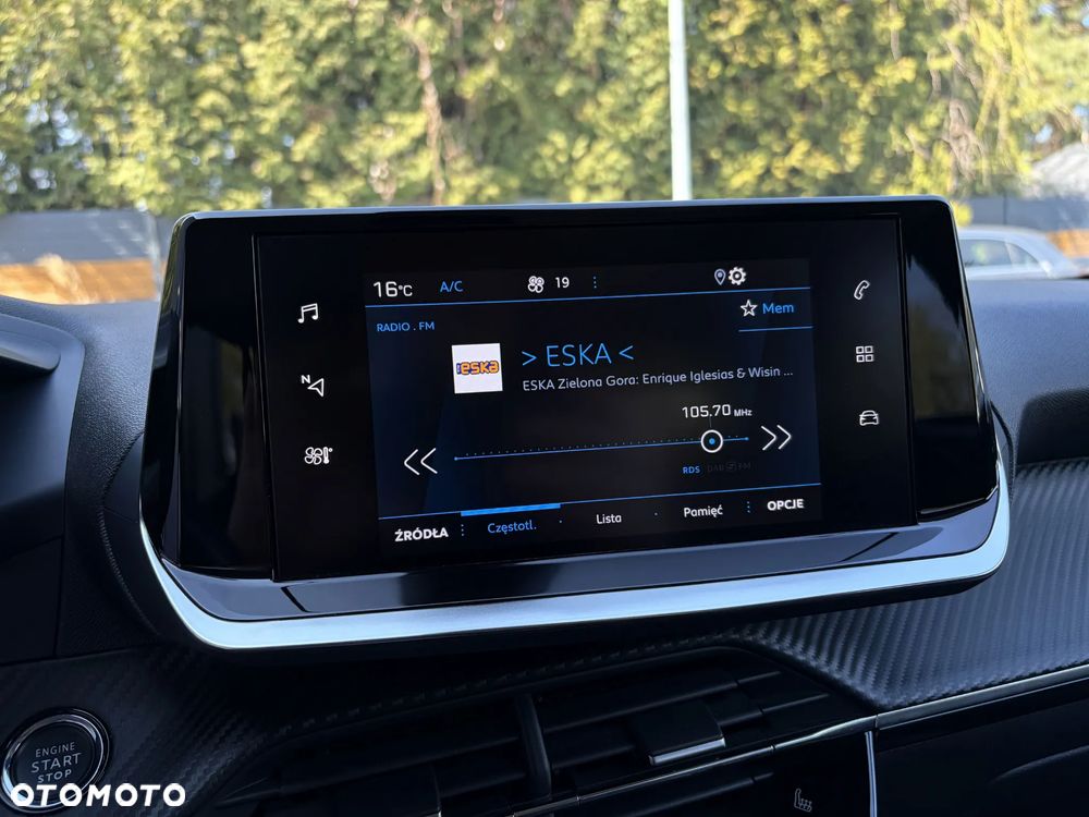 Peugeot 2008 1.2 PureTech Allure Pack S&S - 26