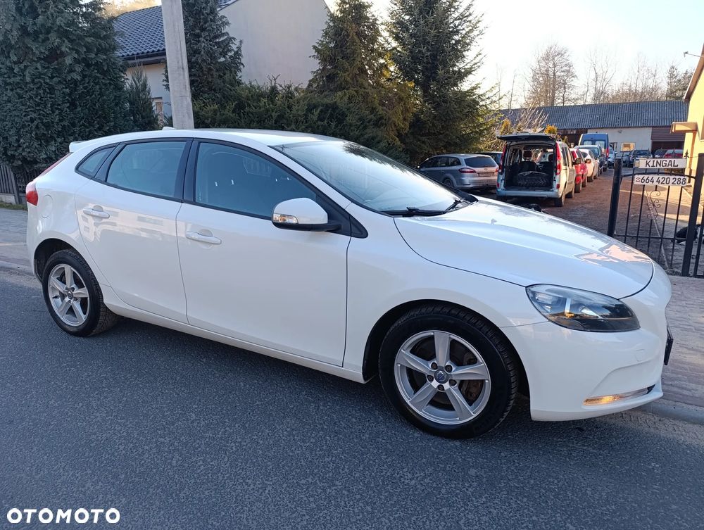 Volvo V40 D3 You - 30