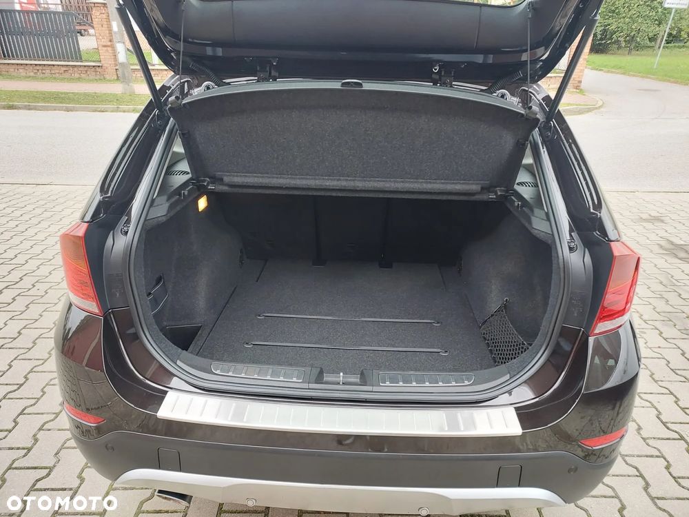 BMW X1 xDrive18d xLine - 26