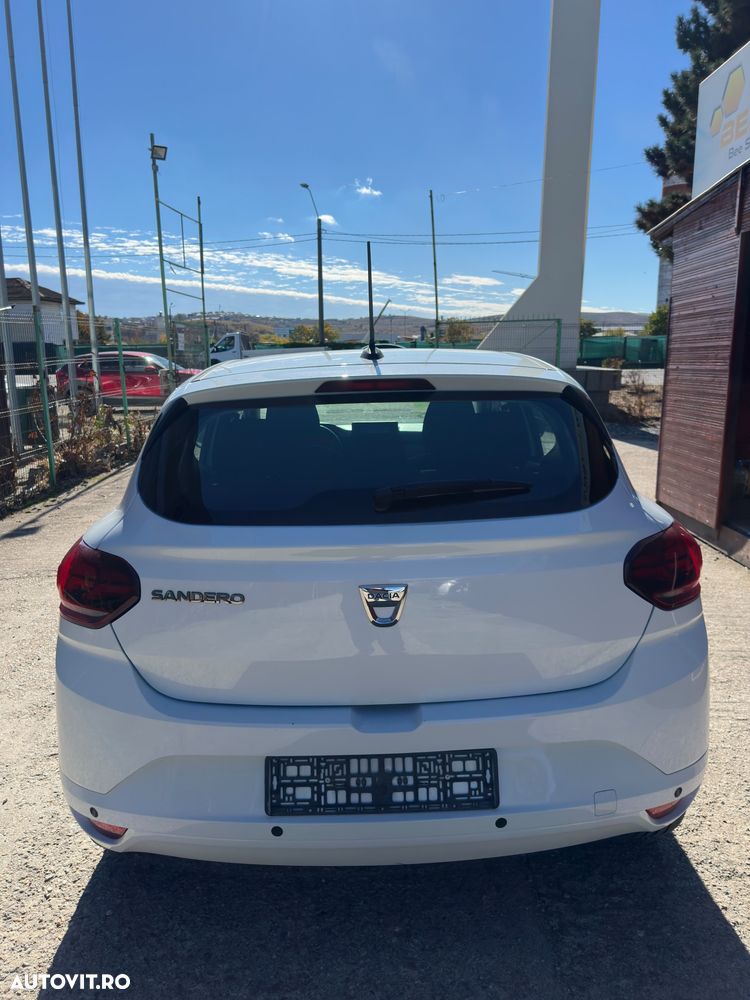 Dacia Sandero - 3