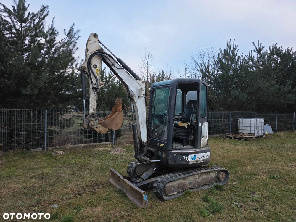 Bobcat E26 - 9