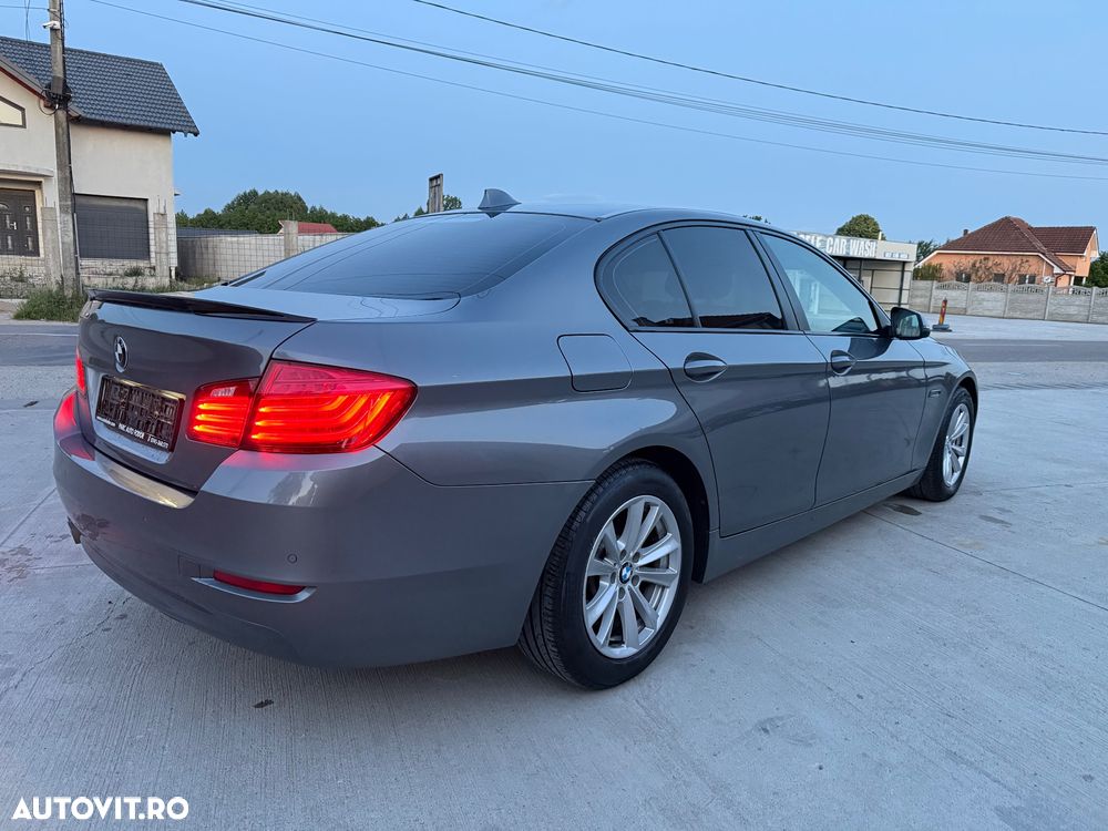 BMW Seria 5 518d Aut. - 3
