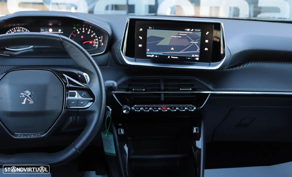 Peugeot 2008 1.2 PureTech Active EAT8 — fotografia 15