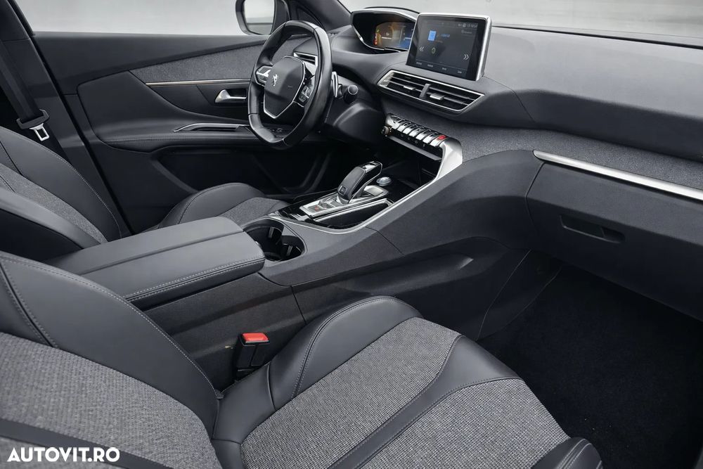 Peugeot 3008 1.6 PureTech Turbo S&S EAT8 Allure - 8