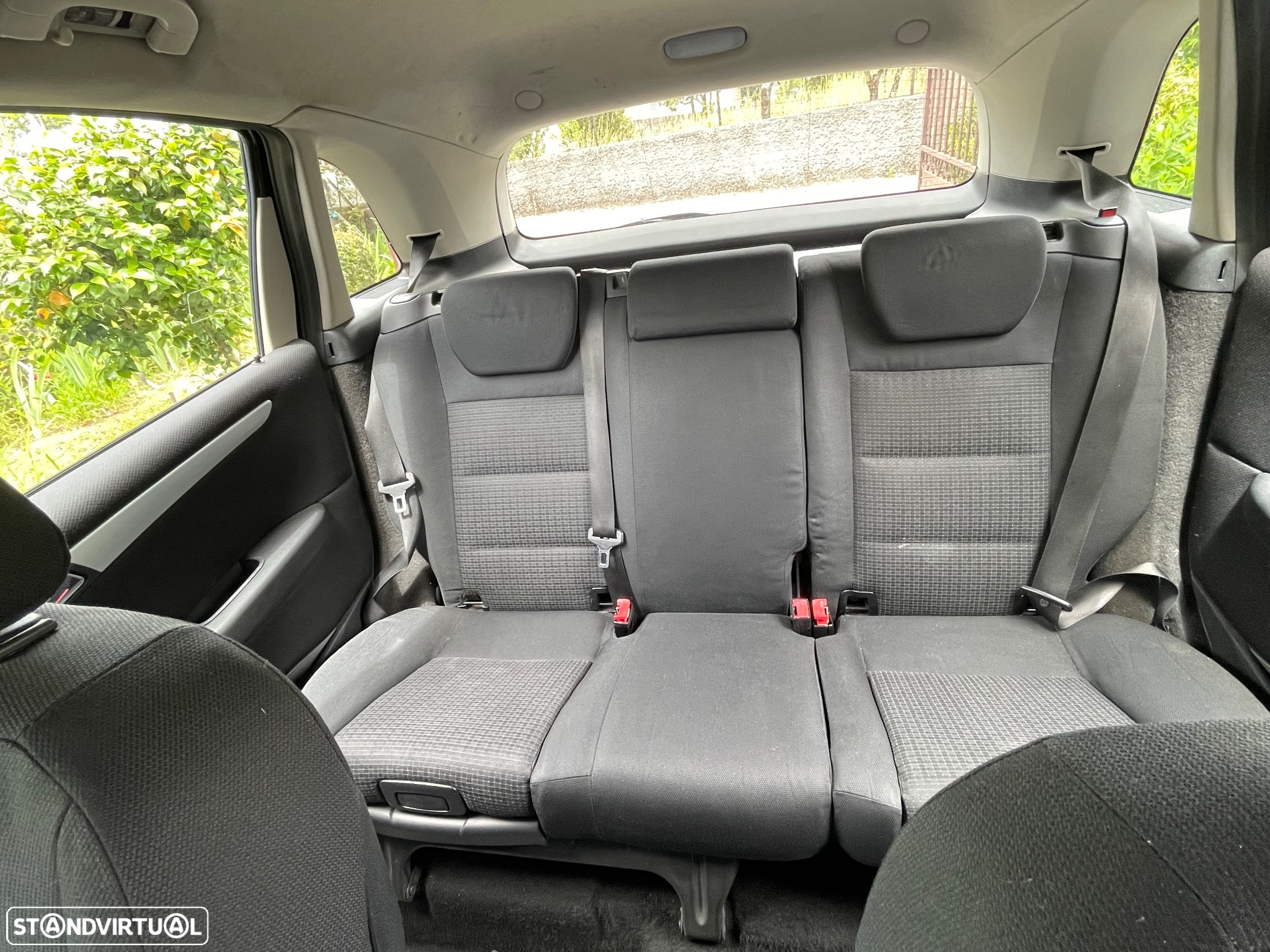 Mercedes-Benz B 180 CDi - 11