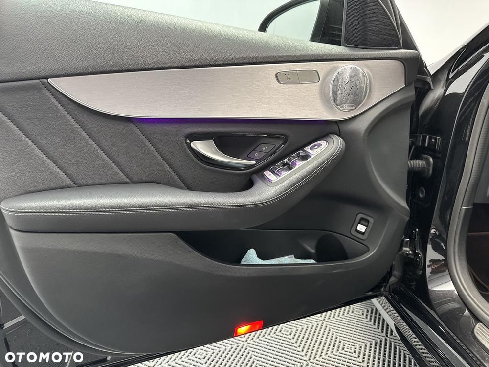 Mercedes-Benz Klasa C 200 d 9G-TRONIC AMG Line - 11