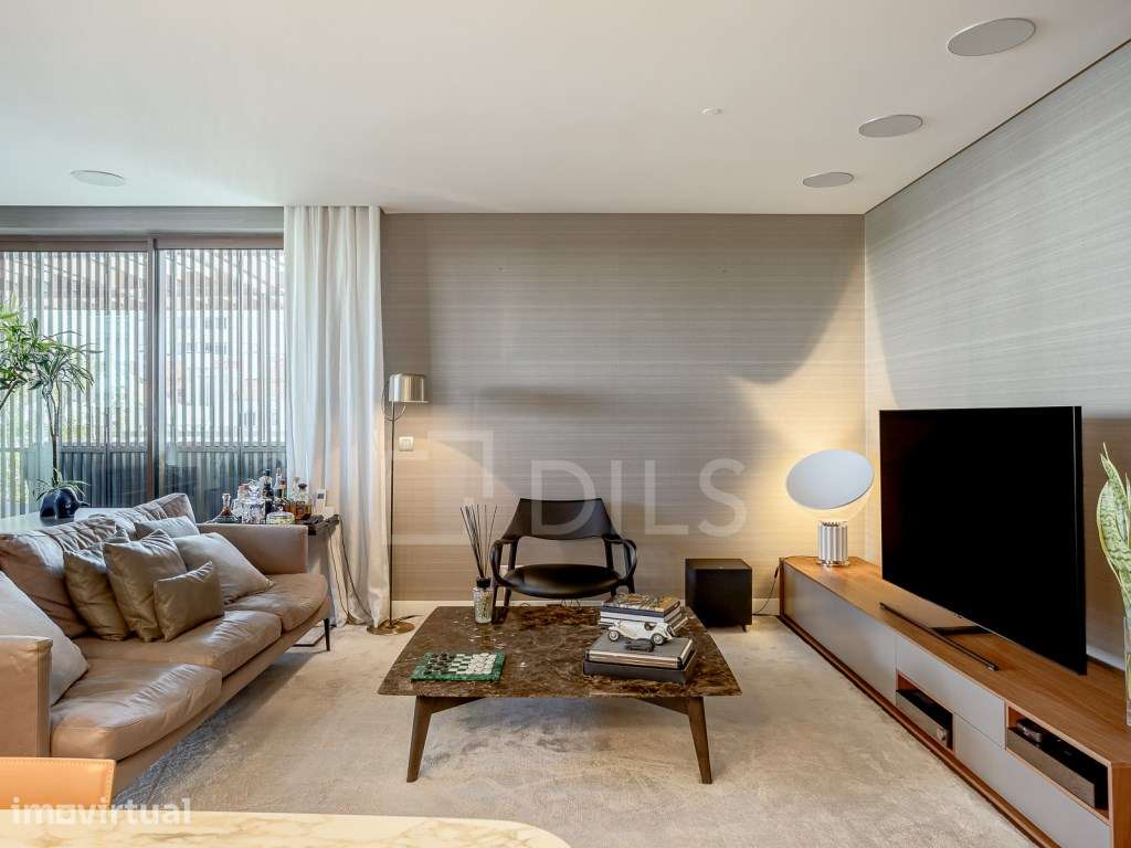 Apartamento T2 com terraço e estacionamento - Grande imagem: 5/30