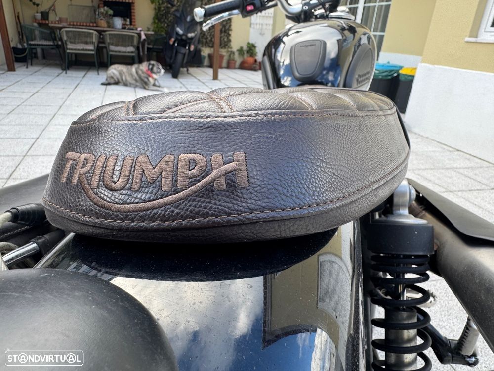Triumph Scrambler - 11