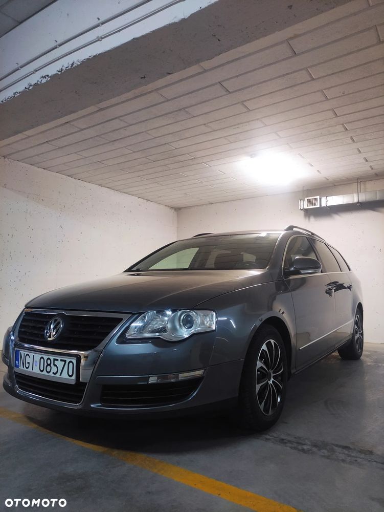 Volkswagen Passat 2.0 TDI Comfortline - 30