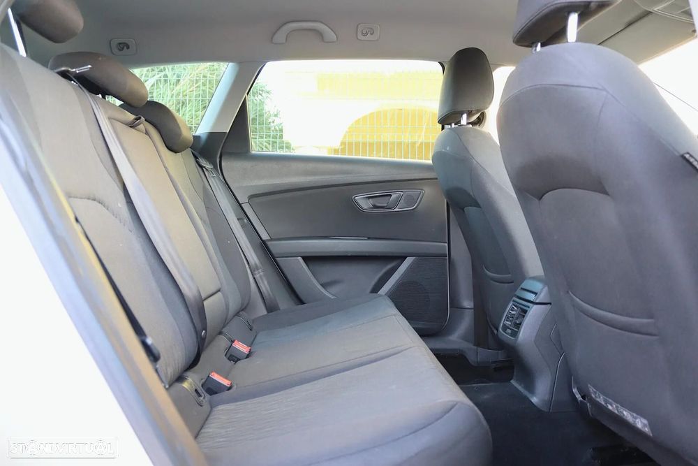 SEAT Leon ST 1.6 TDI Style Ecomotive - 24