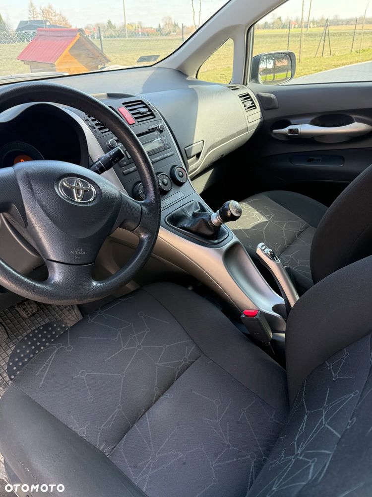 Toyota Auris - 3