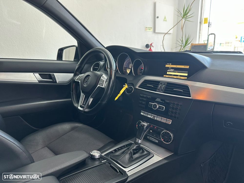 Mercedes-Benz C 300 CDI Avantgarde BE 4-Matic - 25