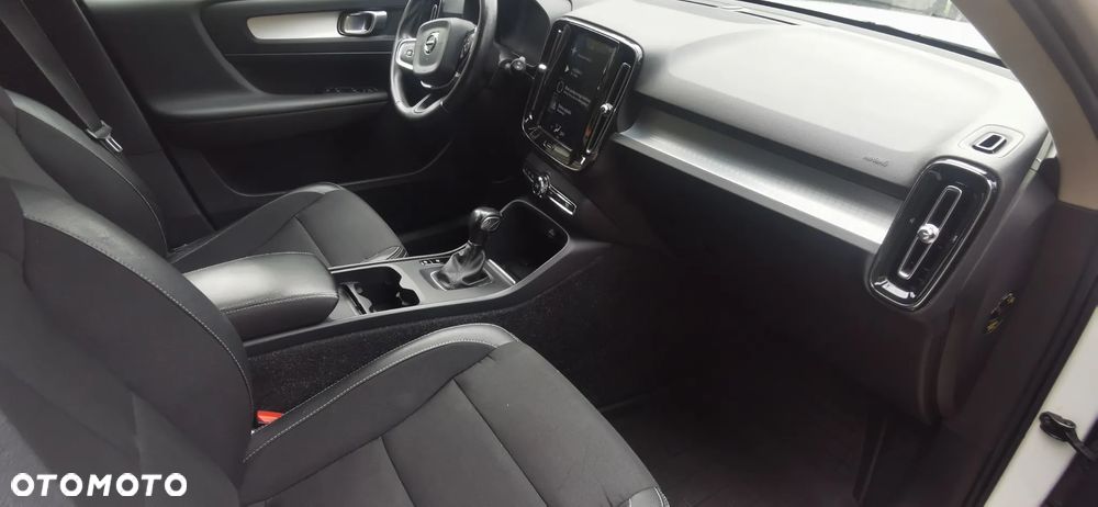 Volvo XC 40 D3 AWD Momentum - 18