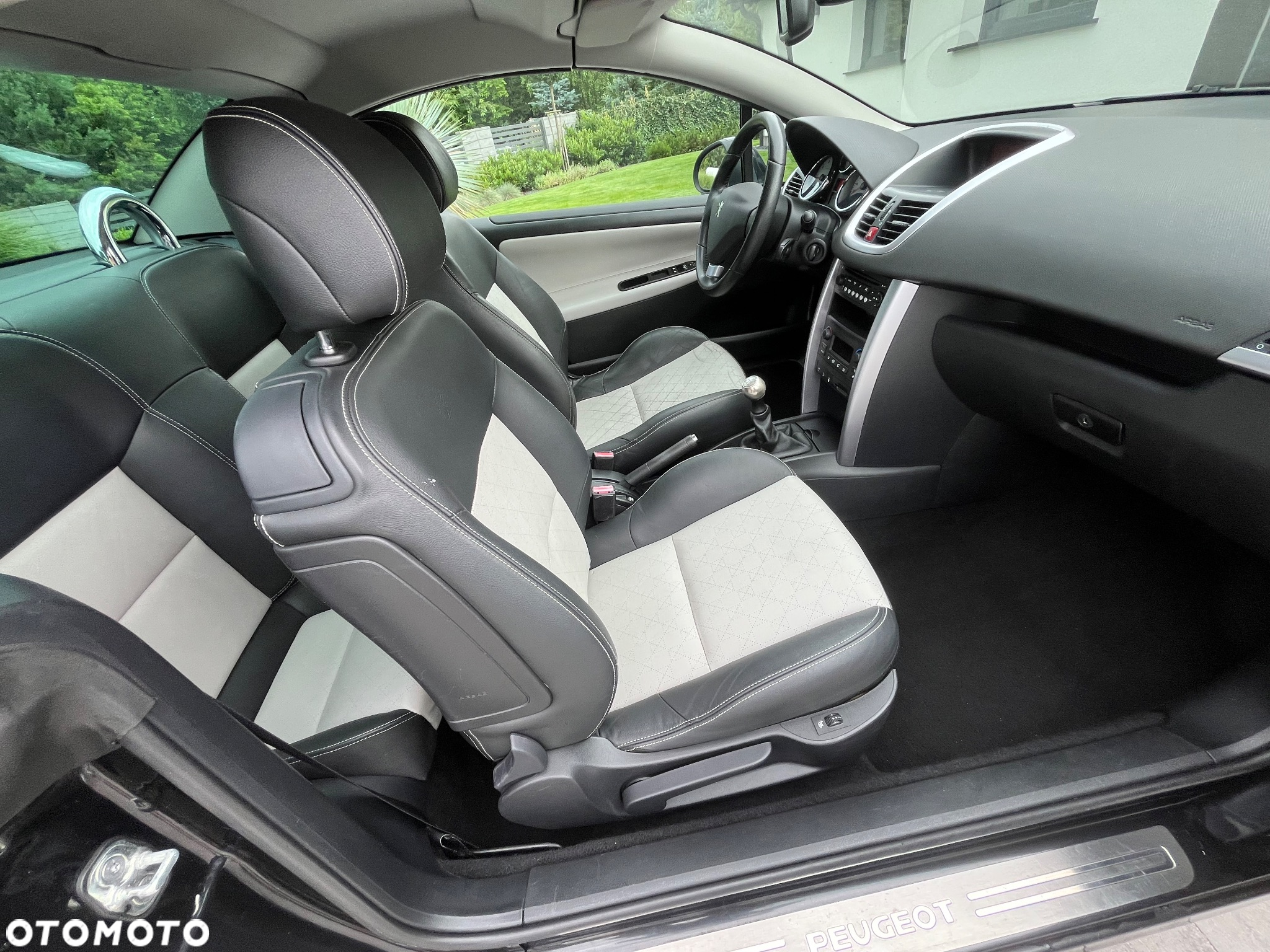 Peugeot 207 CC 120 VTi Roland Garros - 13