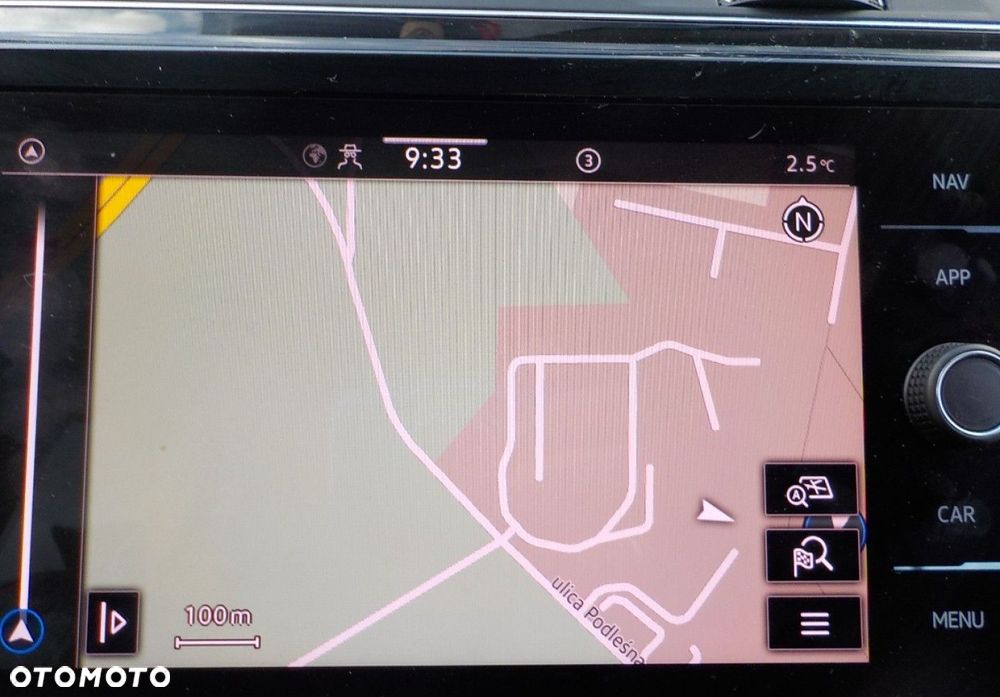 Volkswagen Touran - 28