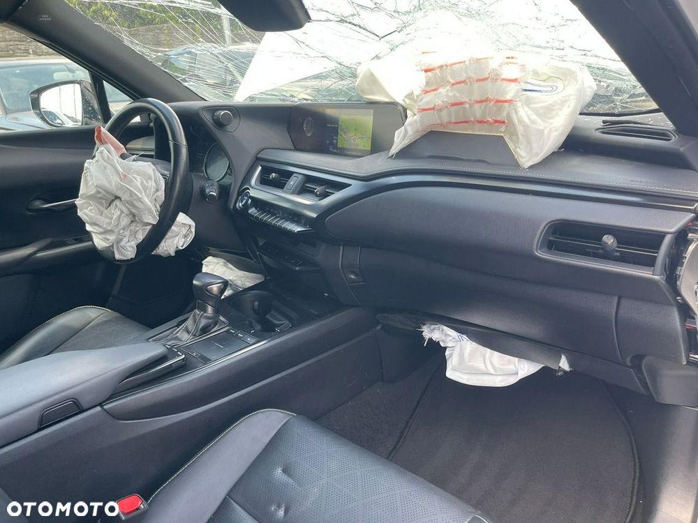 Lexus UX 250h GPF Business 2WD - 11