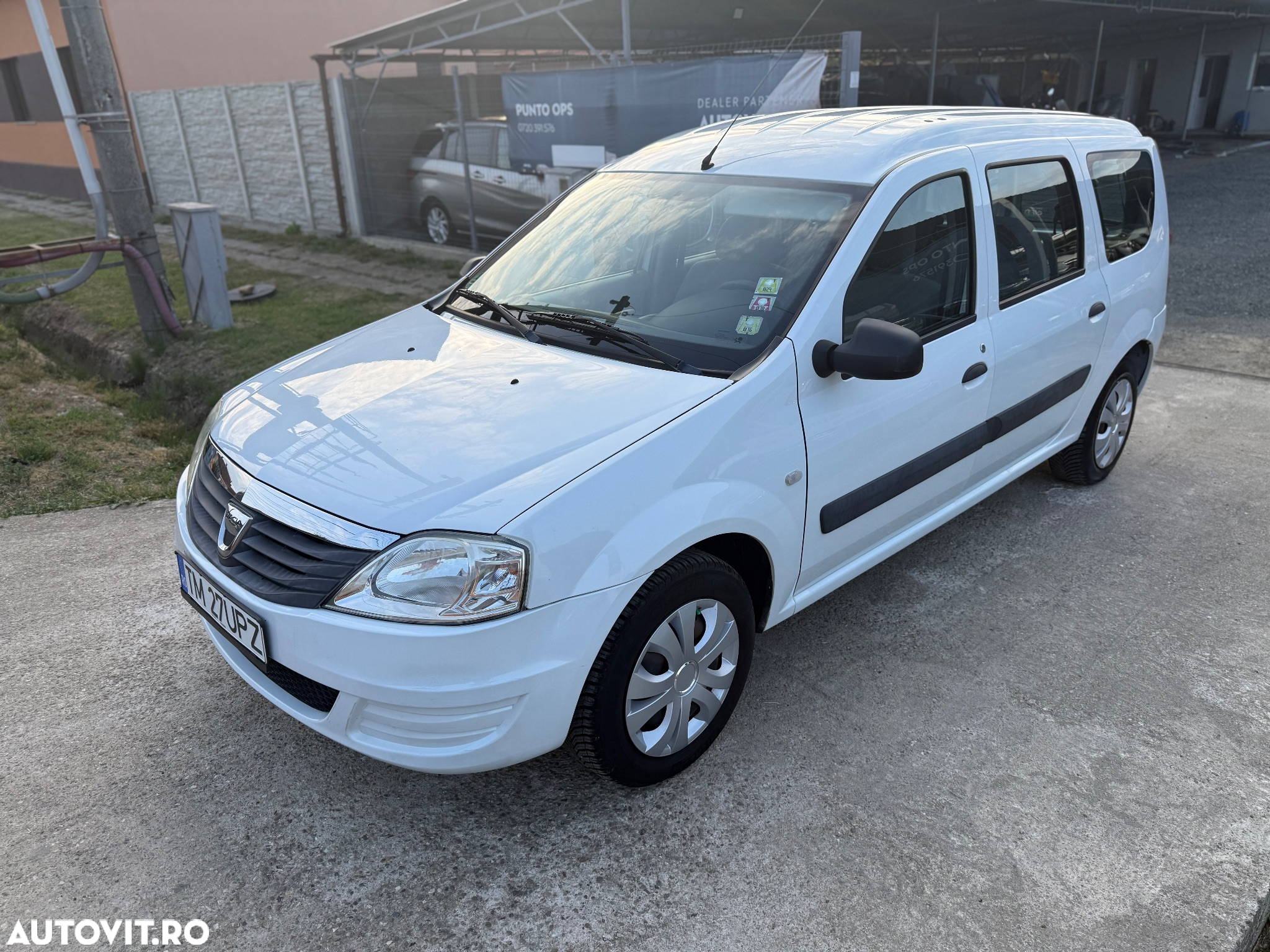 Dacia Logan MCV 1.6 Ambiance - 2