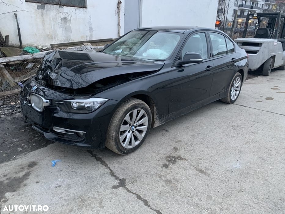 Dezmembram bmw 320i f30 - 4