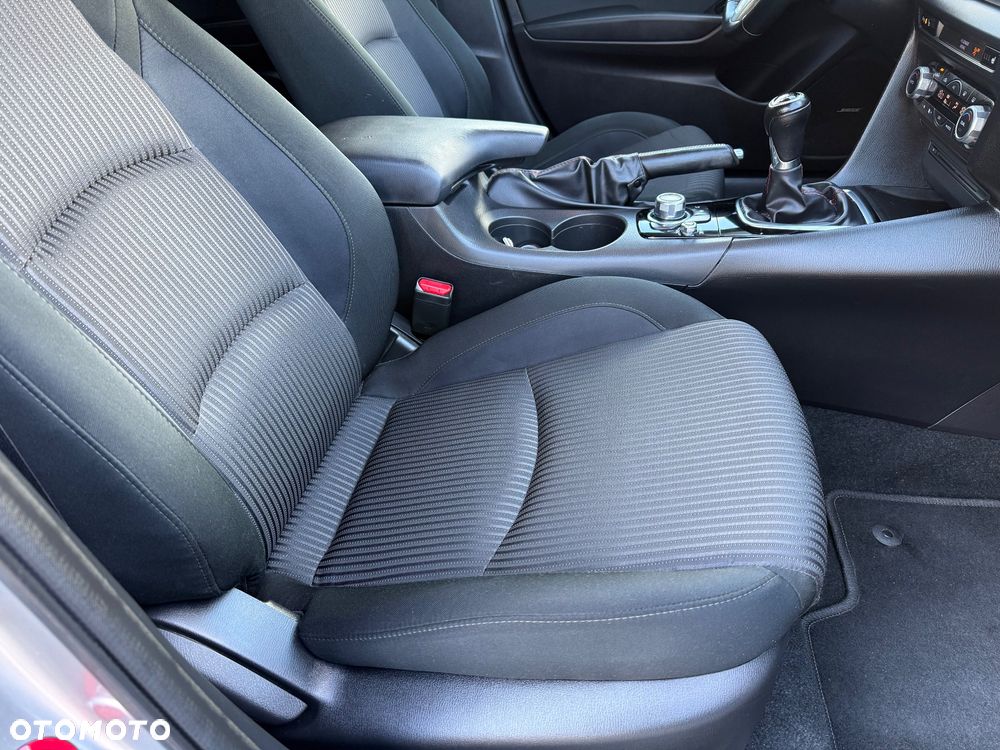 Mazda 3 SKYACTIV-G 120 Sports-Line - 35
