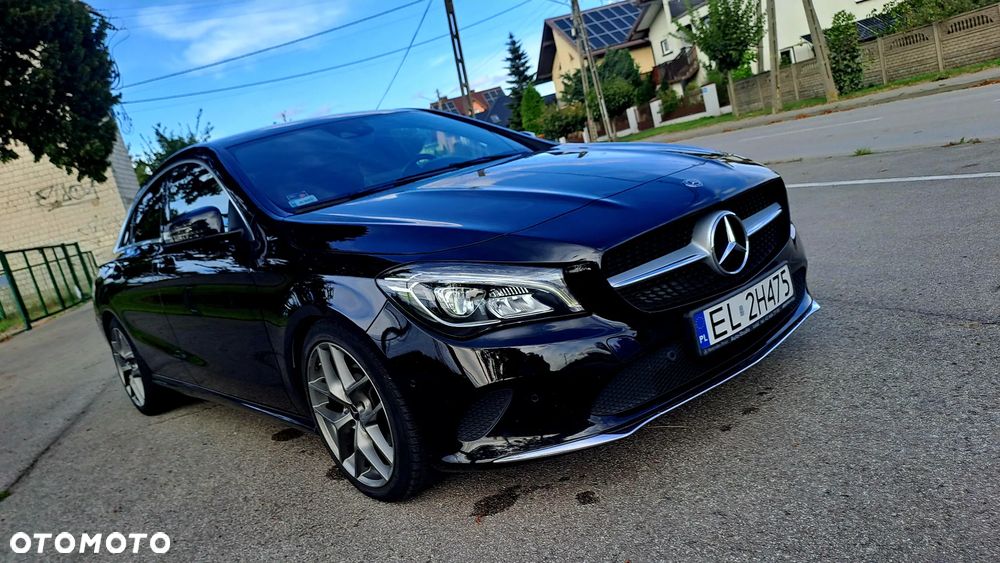 Mercedes-Benz CLA 180 7G-DCT AMG Line - 22