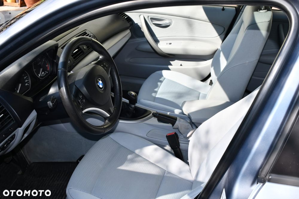 BMW Seria 1 118d DPF - 7
