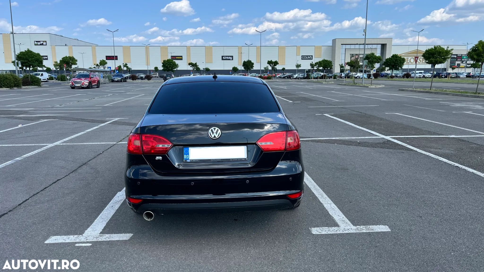 Volkswagen Jetta 1.6 TDI DPF Trendline - 11