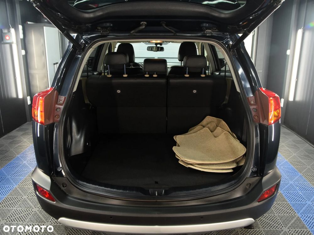 Toyota RAV4 2.0 D-4D Active - 10