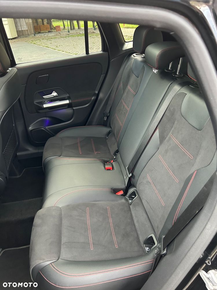 Mercedes-Benz GLA 250 e 8G-DCT AMG Line - 16