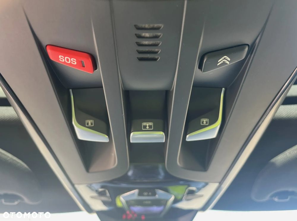 Citroën DS5 e-HDi 110 EGS6 Chic - 25