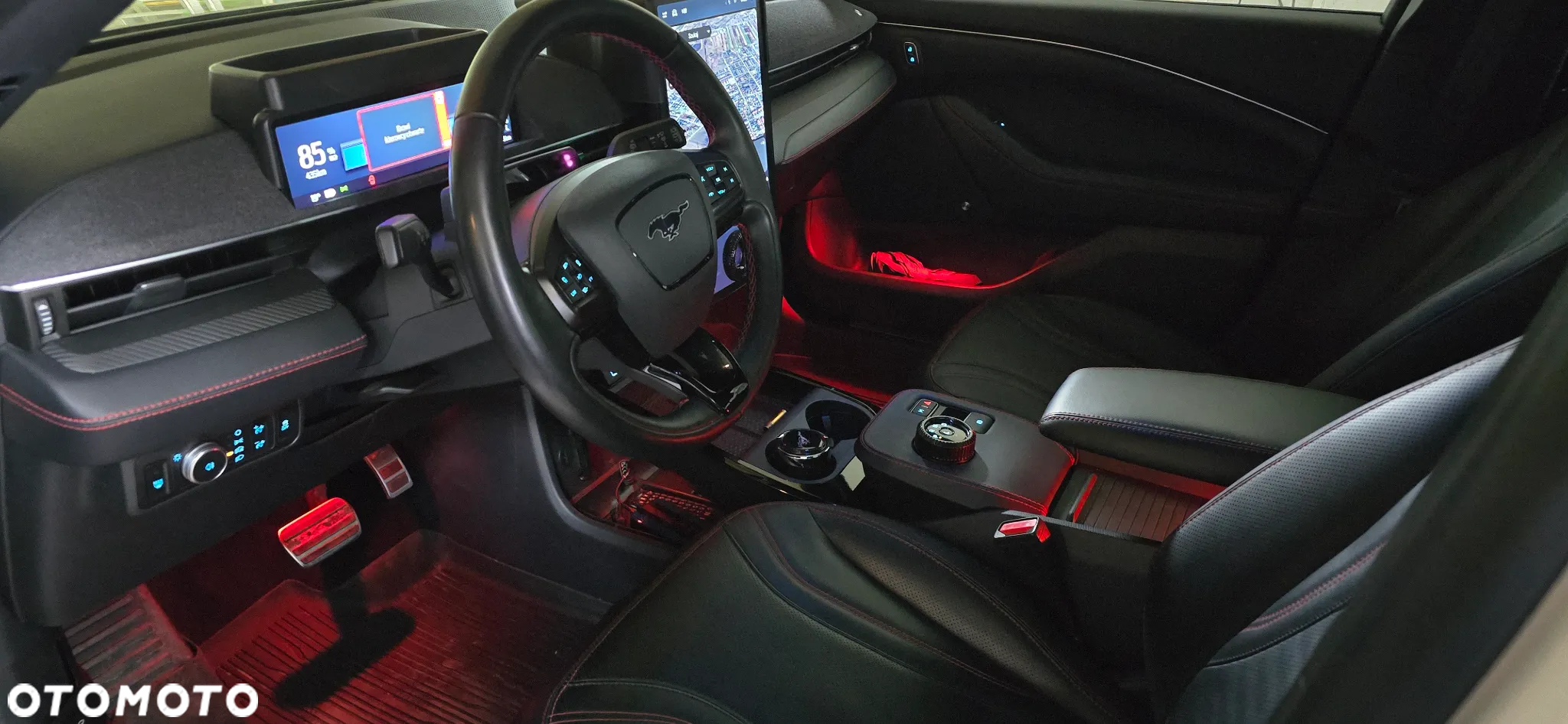 Ford Mustang Mach-E 98kWh AWD Premium - 14