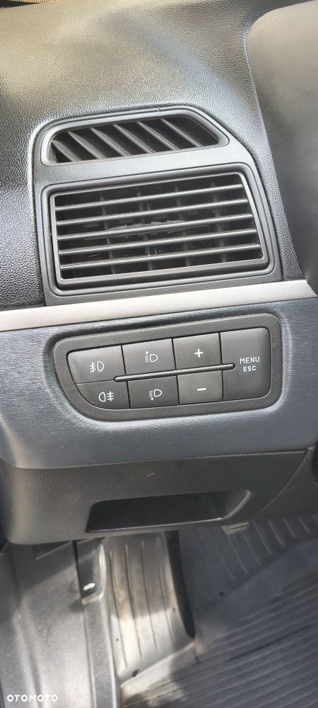 Fiat Grande Punto - 9