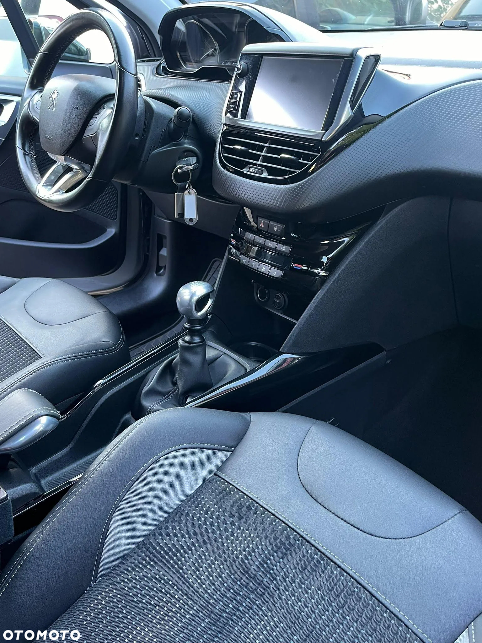 Peugeot 2008 PureTech 130 Allure Pack - 11