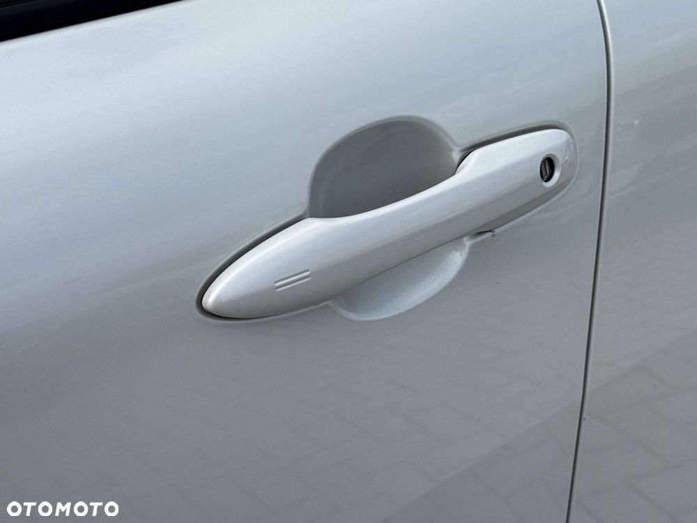 Toyota Corolla Cross 2.0 Hybrid Premiere Edition AWD - 28