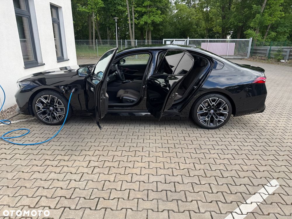 BMW Seria 5 - 10