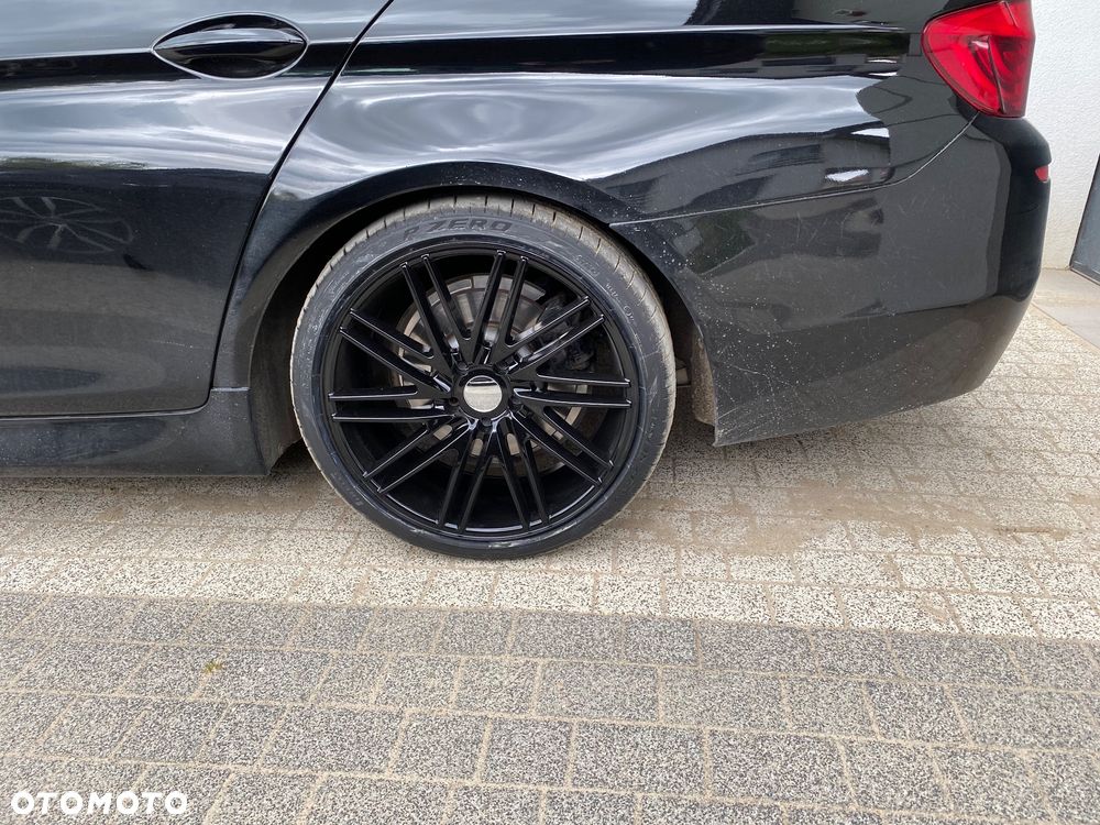 BMW Seria 5 535i xDrive - 7