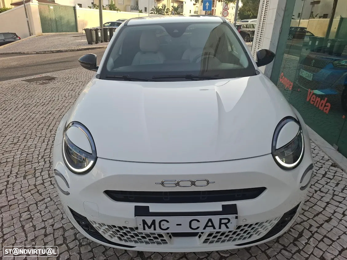 Fiat 600 HYBRID 125 Anos Edition - 56