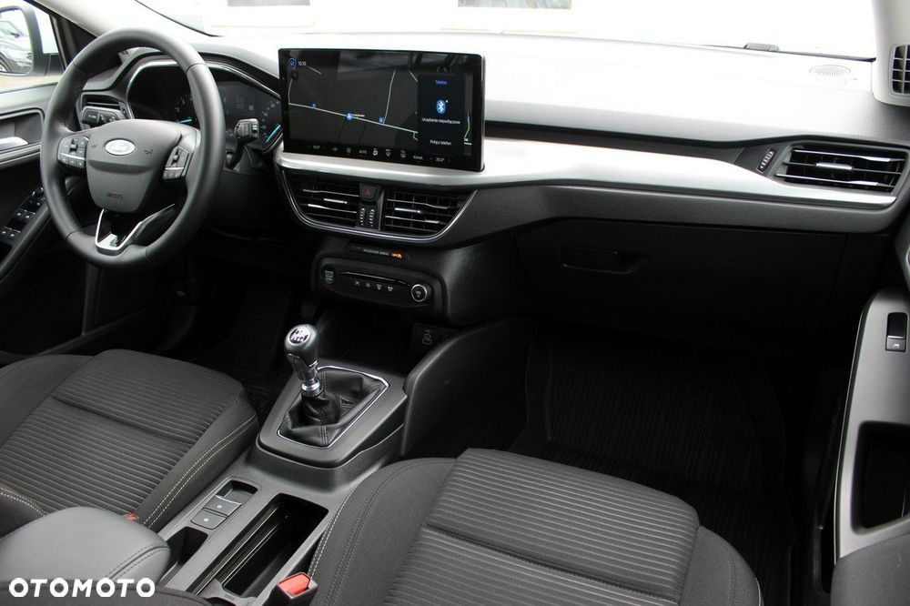 Ford Focus 1.0 EcoBoost Titanium - 12