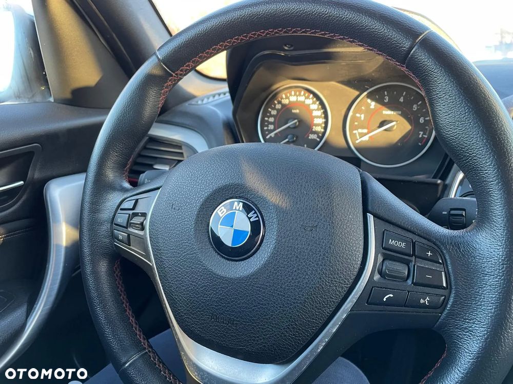 BMW Seria 1 116i Sport Line - 22