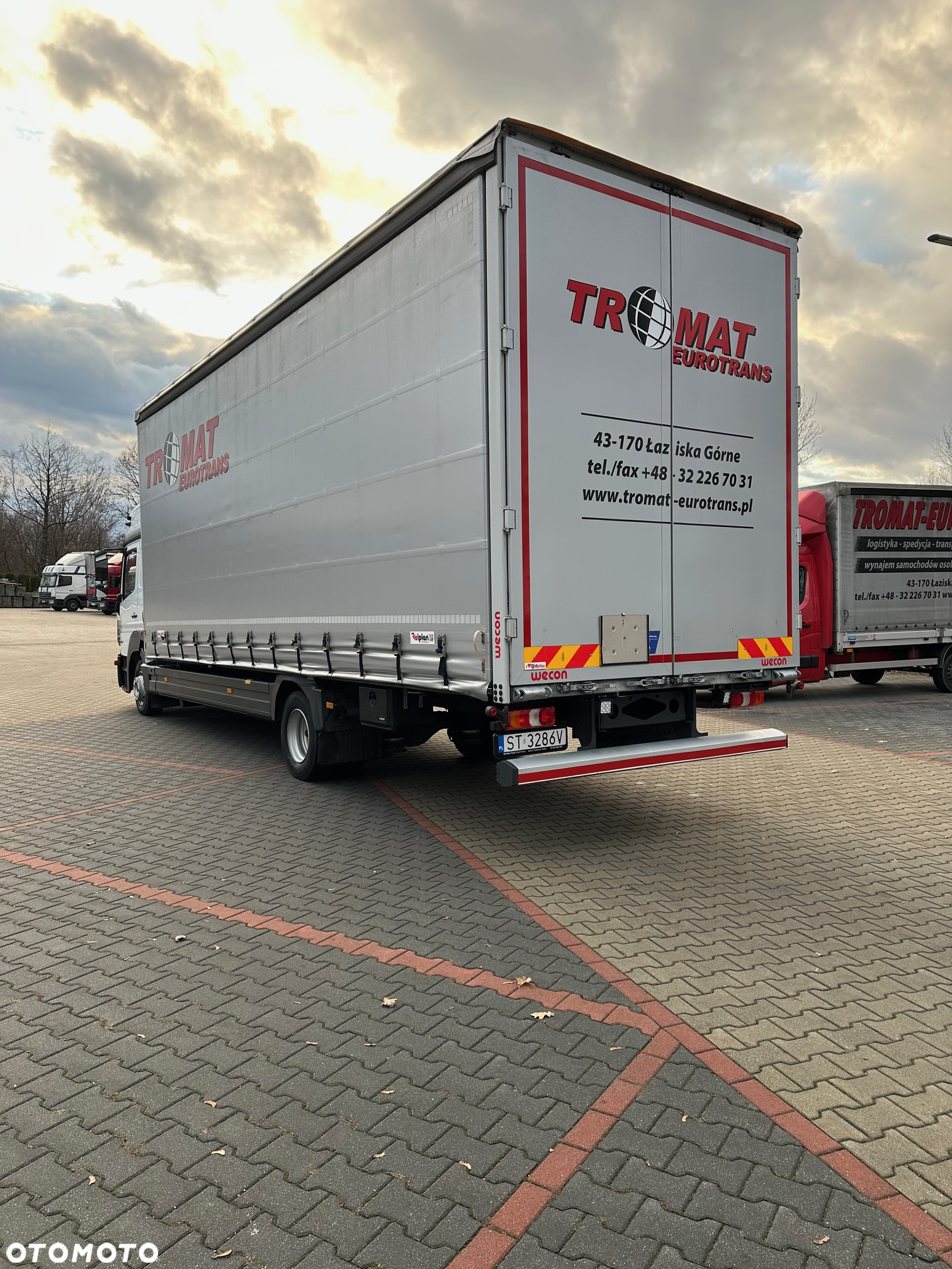 Mercedes-Benz ATEGO - 10