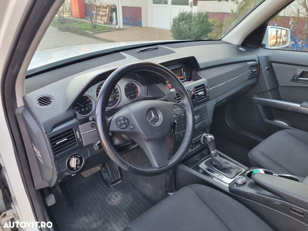 Mercedes-Benz GLK 220 CDI DPF 4Matic BlueEFFICIENCY 7G-TRONIC - 11