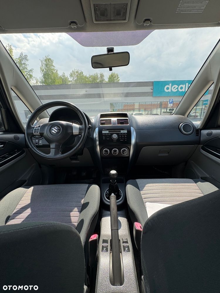 Suzuki SX4 1.6 Premium 4WD - 17